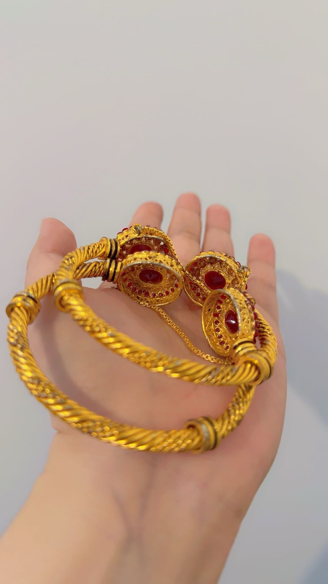 Maroon adjustable kangan