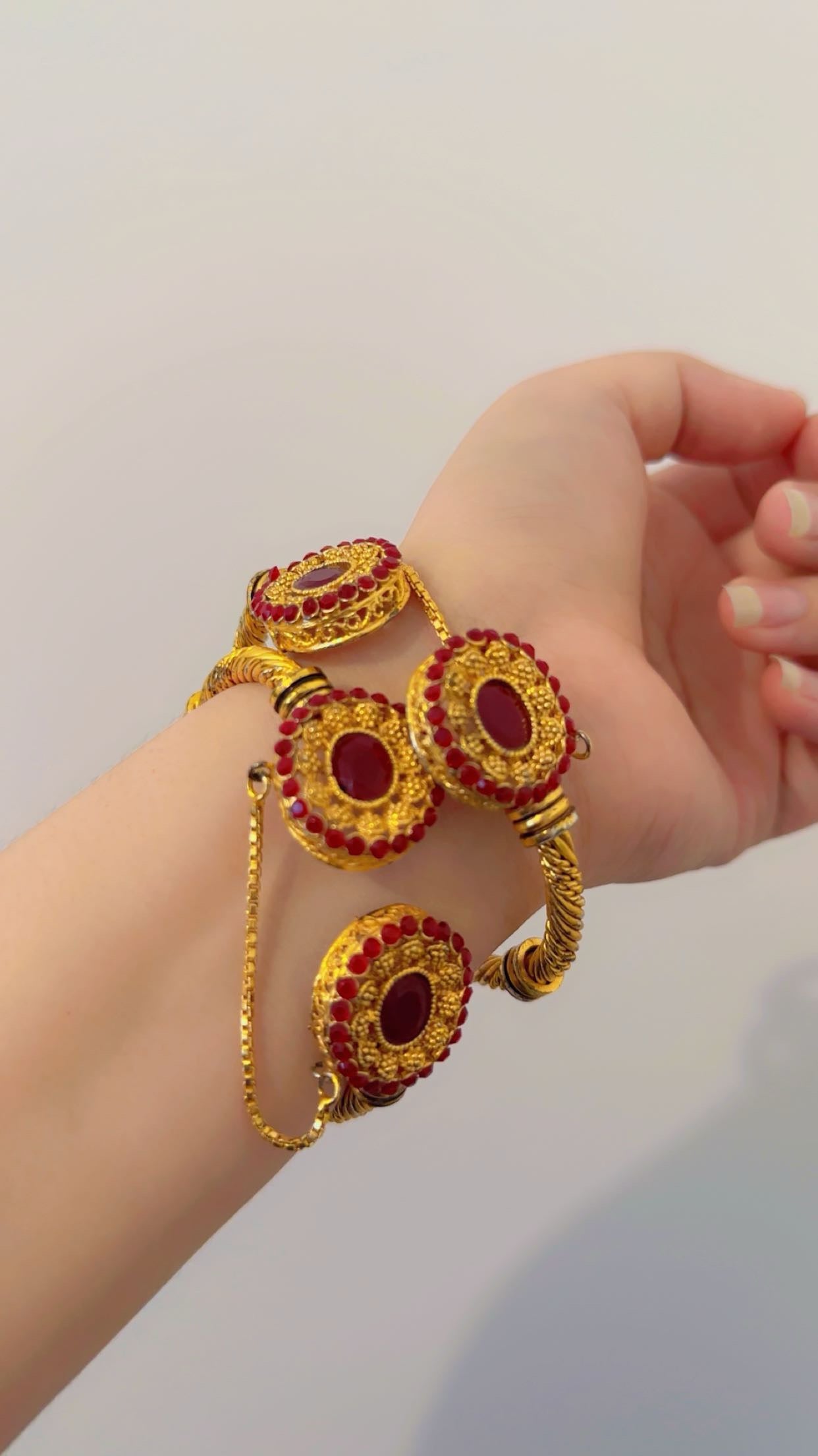 Maroon adjustable kangan