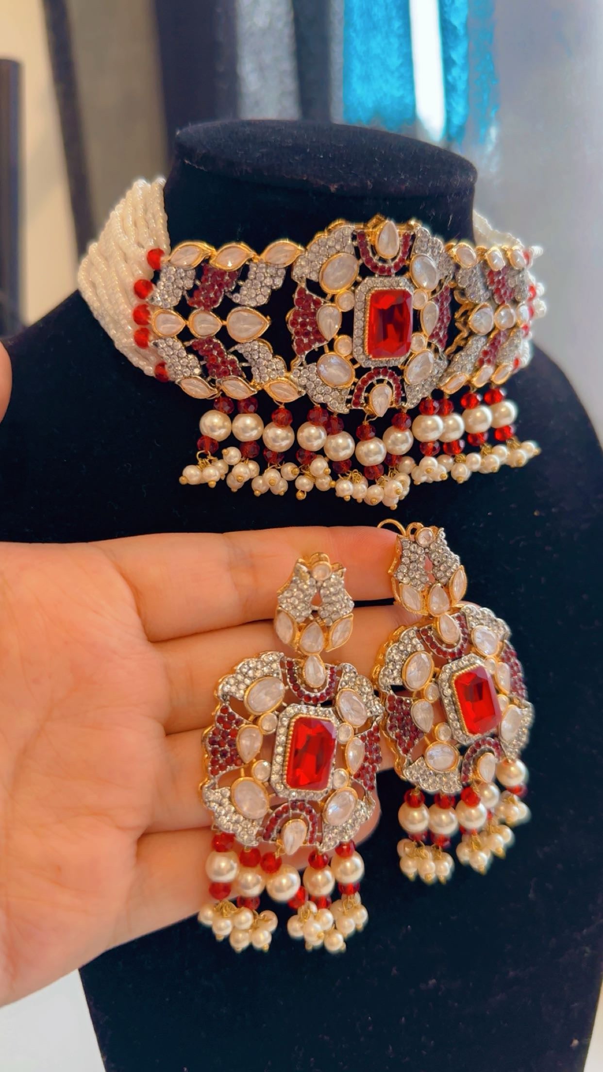 MOP statement choker set in red stone