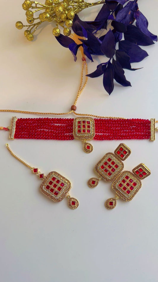 Red choker set