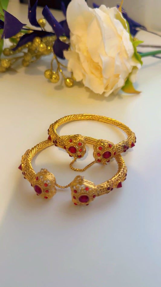 Gold plated kangan pair