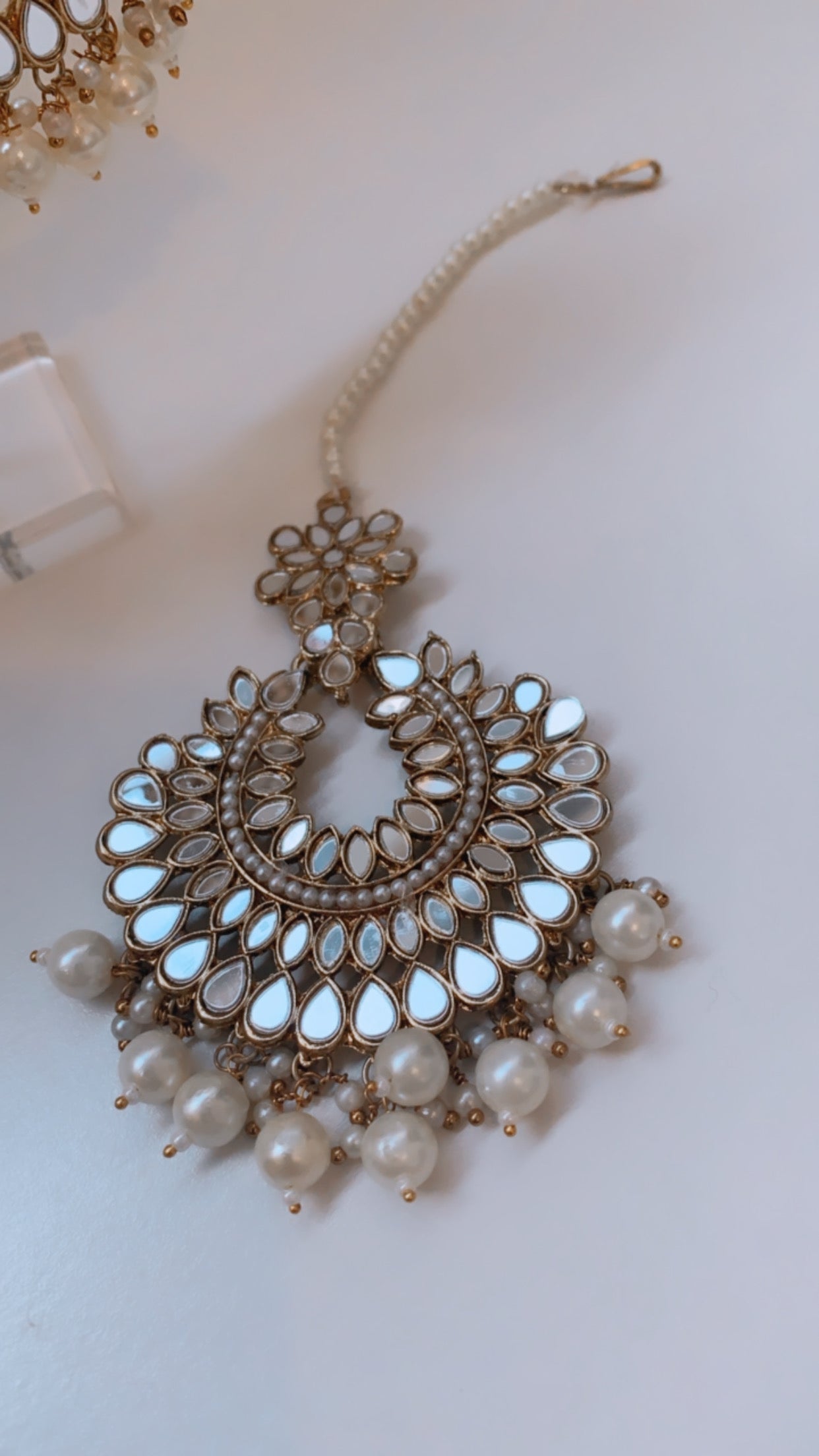 Zunera (White)